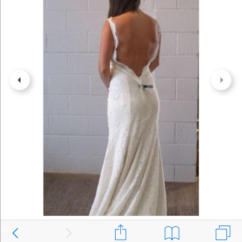 Beautiful lace Adria Gown gown by NYC designer. - Picture 8 of 8